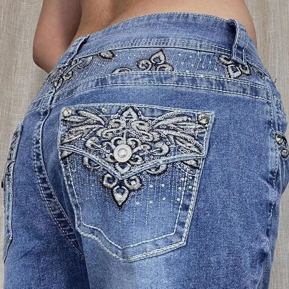 Y2K Embellished jeans - Picture 8 of 8